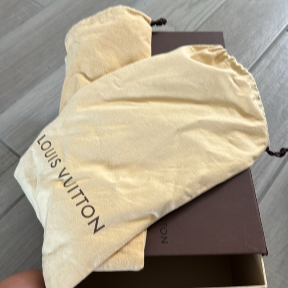 Louis Vuitton Monte Carlo flats - Picture 8 of 8